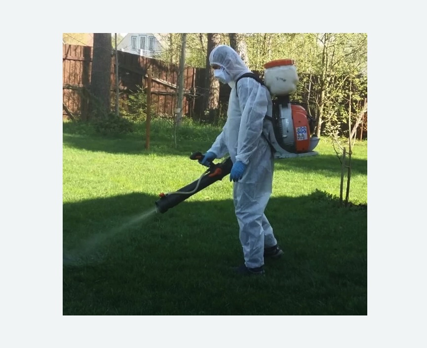 Обработка территории от клещей в Алексеевке